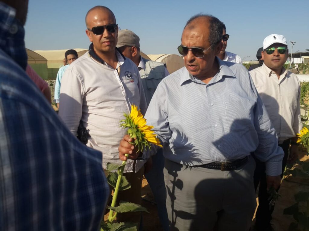 وزير الزراعة ومشروع غرب المنيا 3 scaled