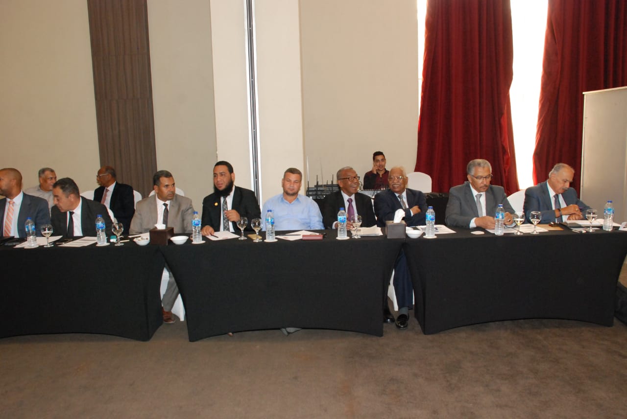جانب من المشاركين في مؤتمر النخيل برعاية المنظمة العربية للتنمية الزراعية