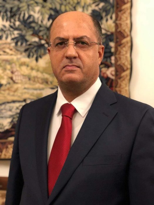 د حسن اللقيس وزير زراعة لبنان