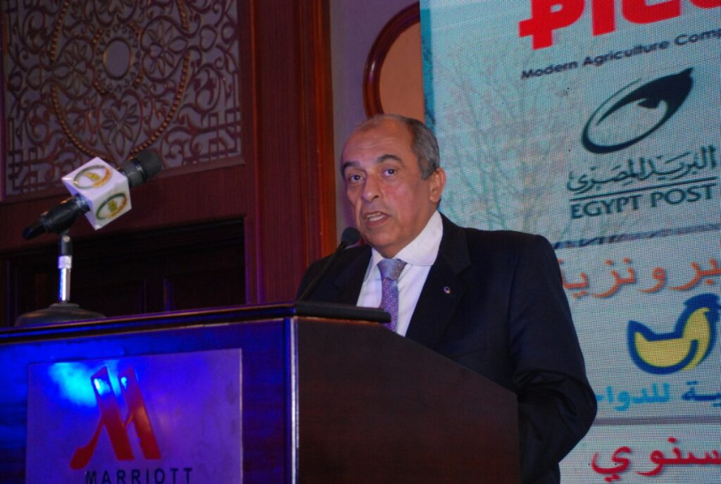 وزير الزراعة خلال إجتماع جمعية رجال الاعمال المصريين 5 scaled