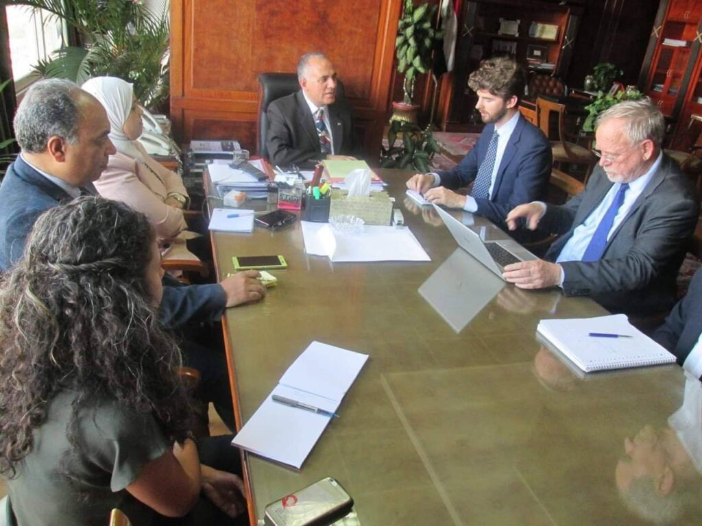 وزير الري خلال إجتماع المجلس الإستشاري المصري الهولندي scaled