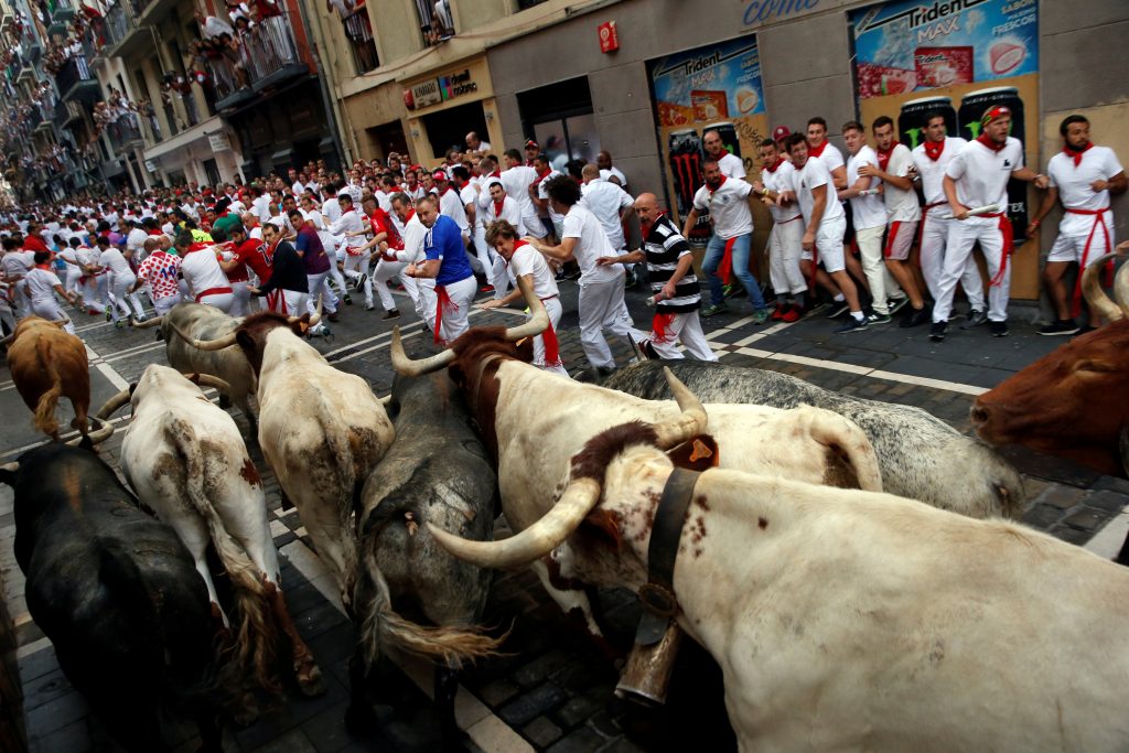مهرجان الثيران في أسبانيا