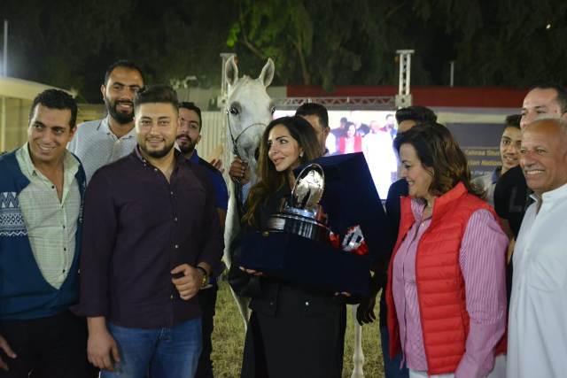 الشيخه سارة فهد الصباح وتكريم محطة الزهراء للخيول