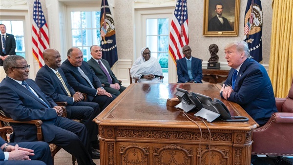 الرئيس الأمريكي دونالد ترامب يلتقي وزراء الخارجية والري في دول حوض النيل