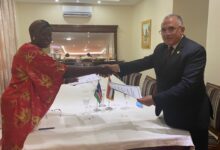 وزير الري يلتقي وزيرة الثقافة في جنوب السودان