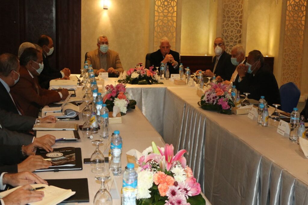 لقاء وزير الزراعة ومحافظ جنوب سيناء 7 scaled