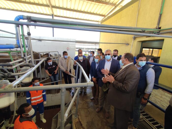 الزراعة خلال إفتتاحه محطة الإنتاج الحيواني في غرب المنيا e1623340777523