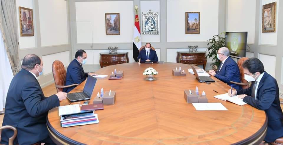 جانب من اجتماع الرئيس السيسي مع رئيس الوزراء ووزير الزراعة