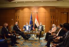 وزير الري يتقبل وفد الإتحاد الأوروبي عل هامش أسبوع القاهرة للمياه