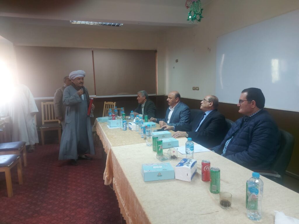 سعيد صالح يعقد لقاءات في مديرية الإصلاح الزراعي في الجيزة scaled