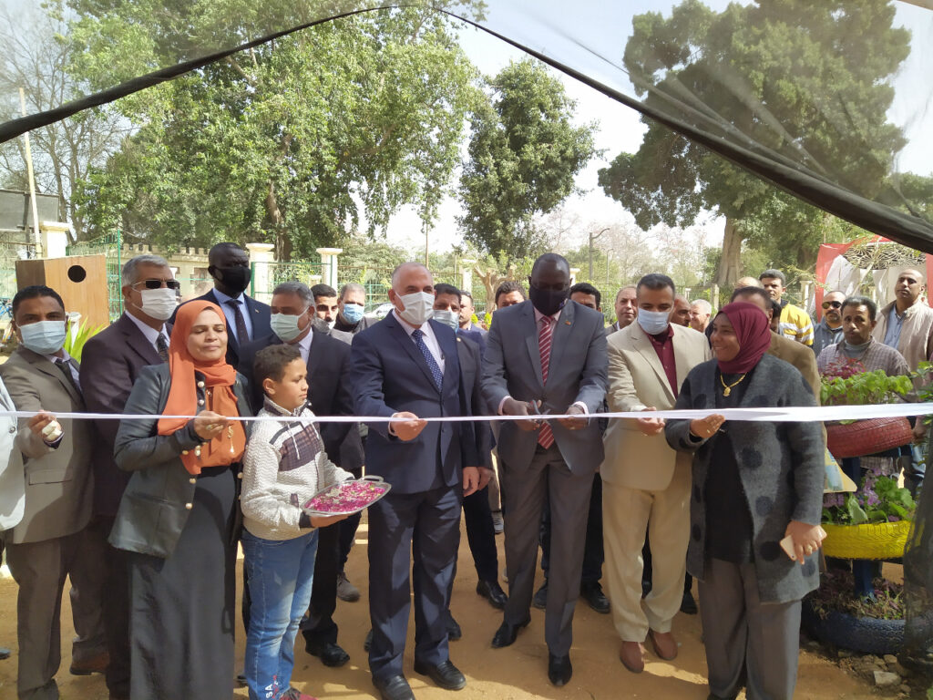 الري ونظيره في جنوب السودان يفتتحان مهرجان زهور الربيع في القناطر الخيرية scaled