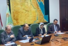 المهندس مصطفي الصياد نائب وزير الزراعة خلال إجتماع الزراعة التعاقدية