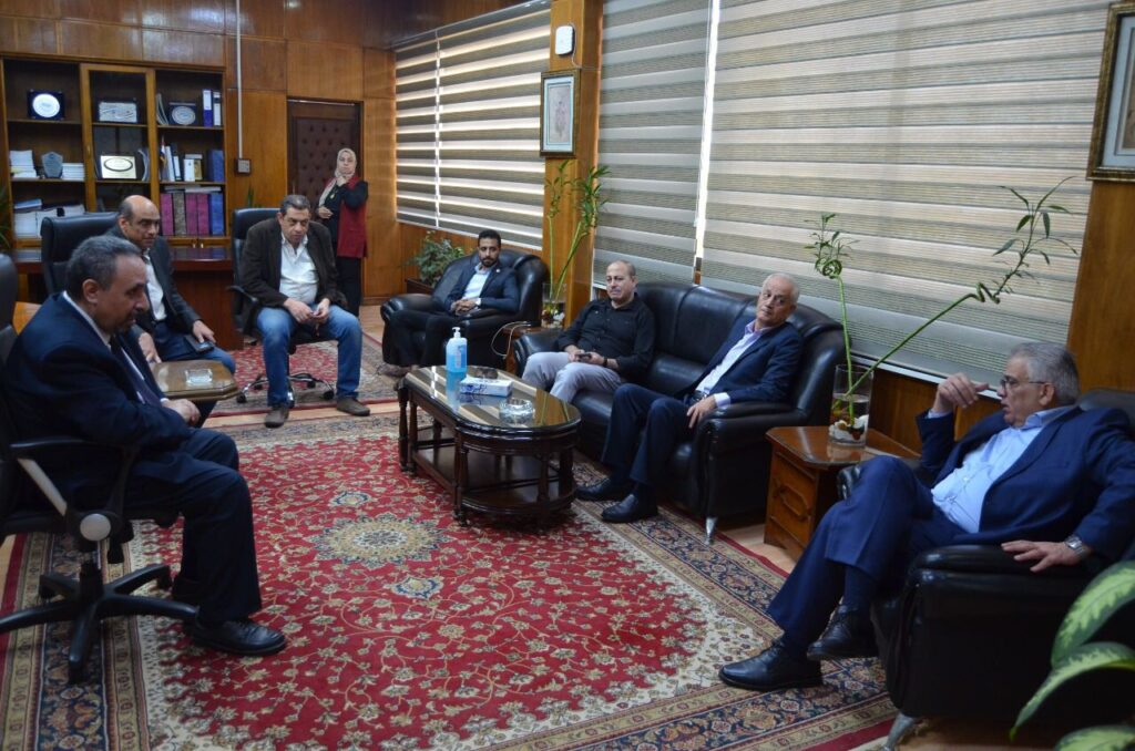 وزير المياه الفلسطيني يتفقد المركز الإقليمي للتدريب 2 scaled