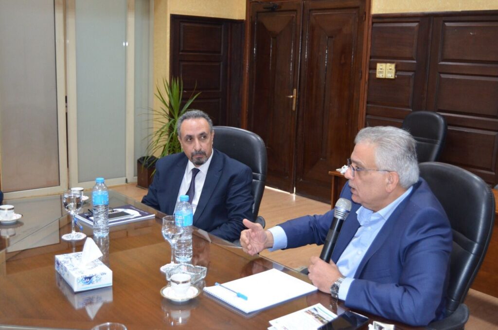 وزير المياه الفلسطيني يتفقد المركز الإقليمي للتدريب scaled