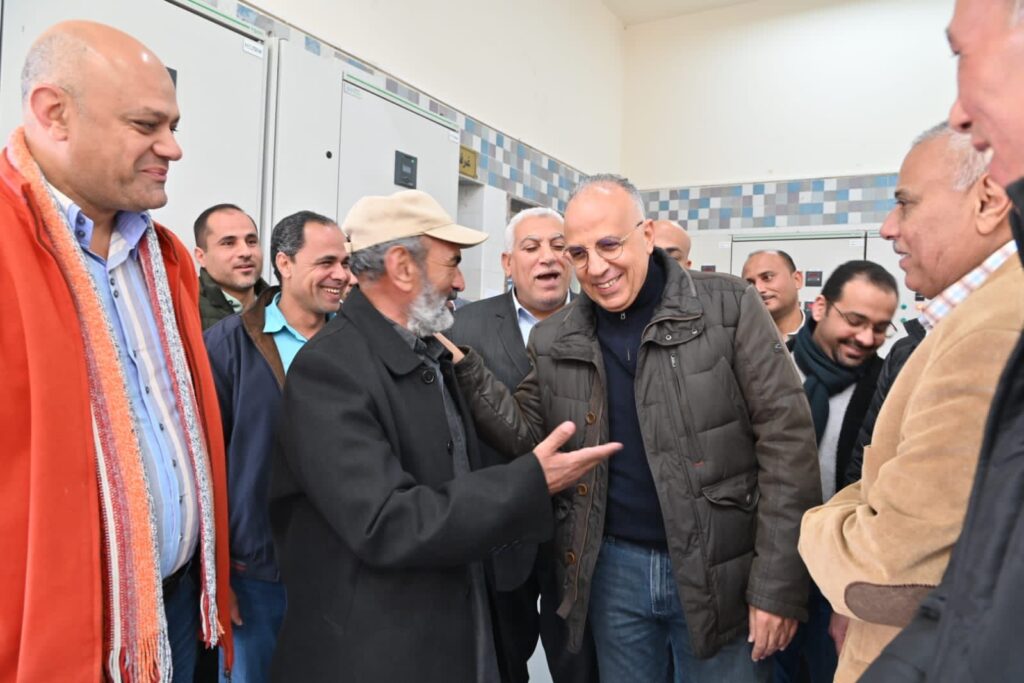 وزير الري يتفقد محطة الصرف في بورسعيد 2 scaled