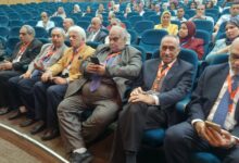 الدكتور أيمن فريد أبوحديد في مؤتمر المناخ في جامعة الاسكندرية