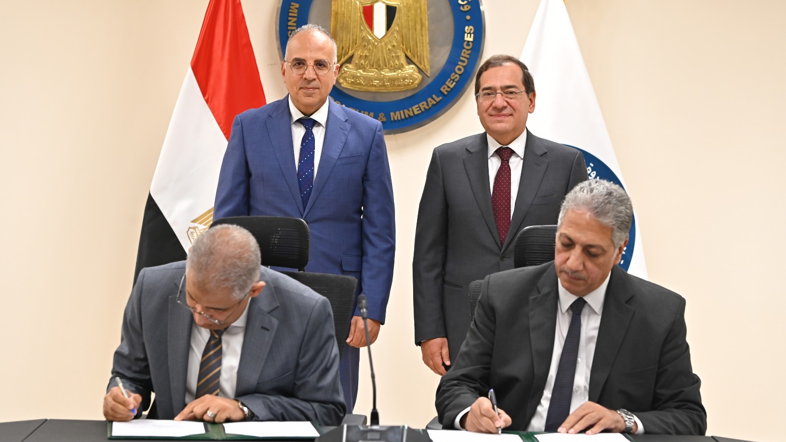 بروتوكول تعاون بين الري والبترول